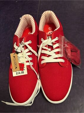 Red Canvas Men's Low-Top Sneakers with White Laces